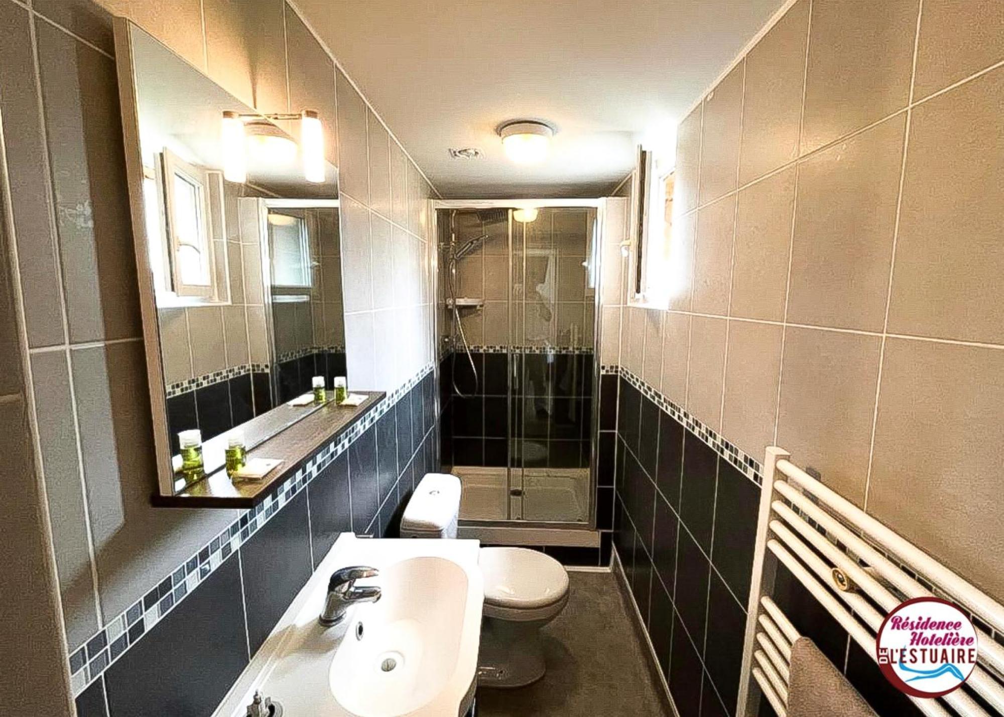 Residence Hoteliere De L'Estuaire Хавър Екстериор снимка